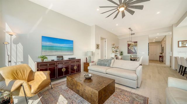 33 S PALM AVENUE 901, Sarasota, FL 34236