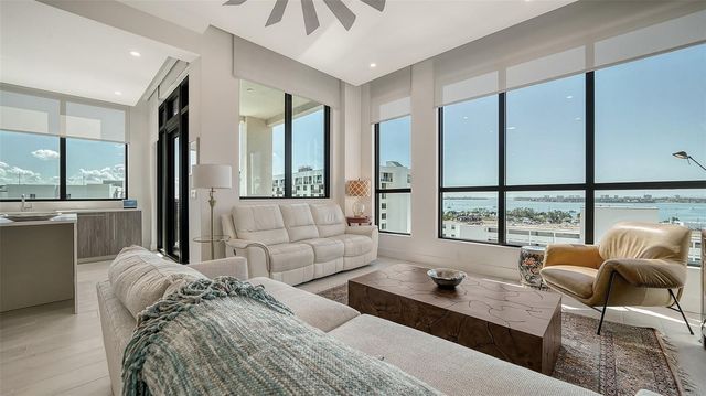 33 S PALM AVENUE 901, Sarasota, FL 34236