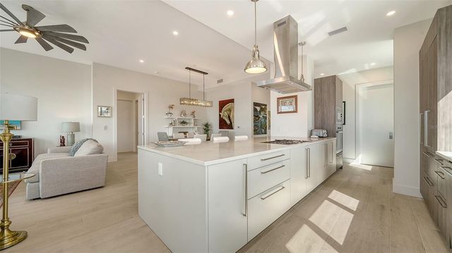 33 S PALM AVENUE 901, Sarasota, FL 34236