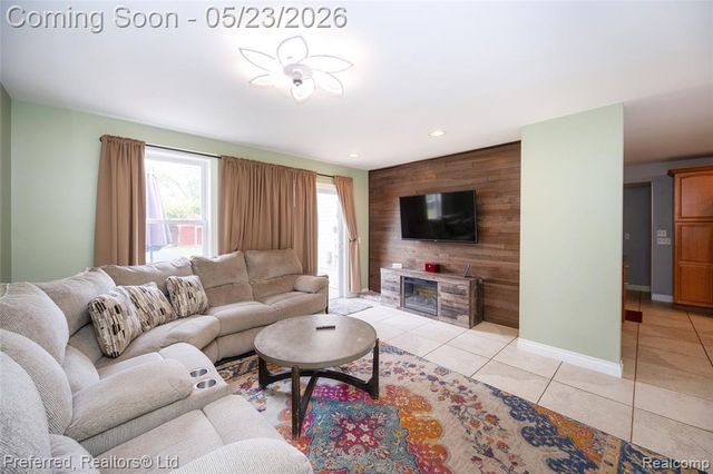 7315 Gilman Street, Westland, MI 48185