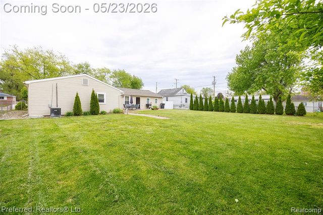 7315 Gilman Street, Westland, MI 48185