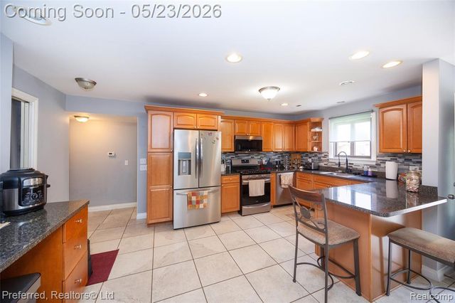 7315 Gilman Street, Westland, MI 48185