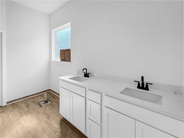 2811 N Grey Squirrel Drive, Fayetteville, AR 72704