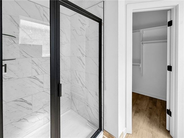 2811 N Grey Squirrel Drive, Fayetteville, AR 72704