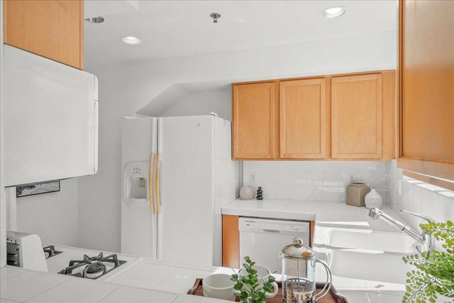 108 Bryant Street 28, Mountain View, CA 94041