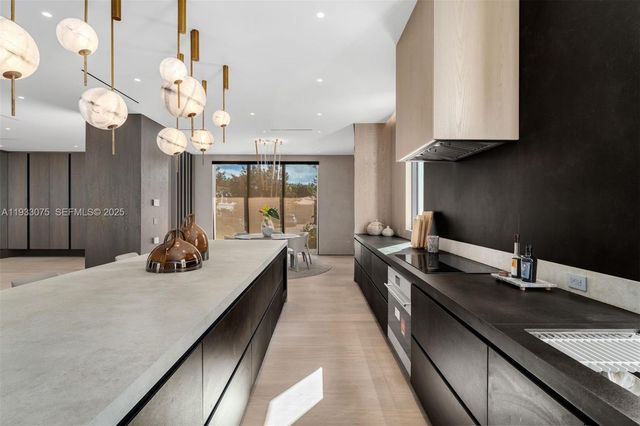 661 Melaleuca Ln, Miami, FL 33137