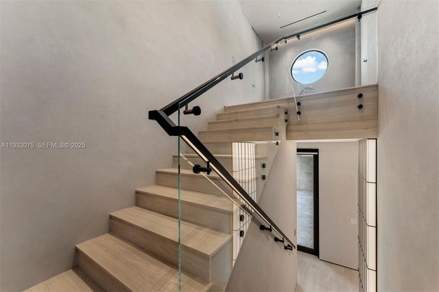 661 Melaleuca Ln, Miami, FL 33137