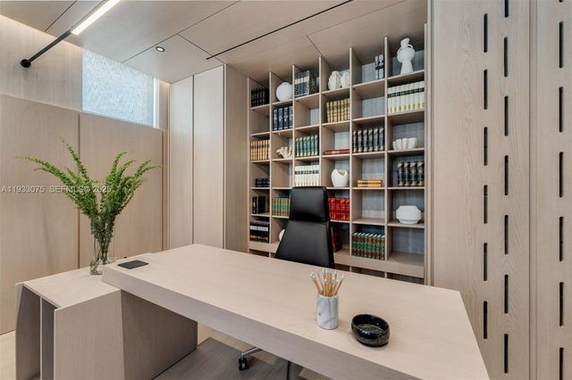 661 Melaleuca Ln, Miami, FL 33137