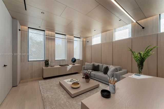 661 Melaleuca Ln, Miami, FL 33137