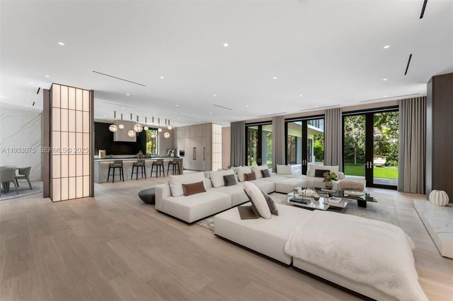 661 Melaleuca Ln, Miami, FL 33137