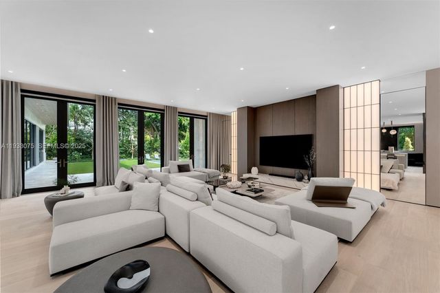 661 Melaleuca Ln, Miami, FL 33137