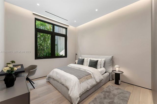 661 Melaleuca Ln, Miami, FL 33137