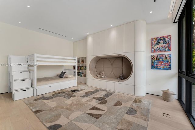 661 Melaleuca Ln, Miami, FL 33137