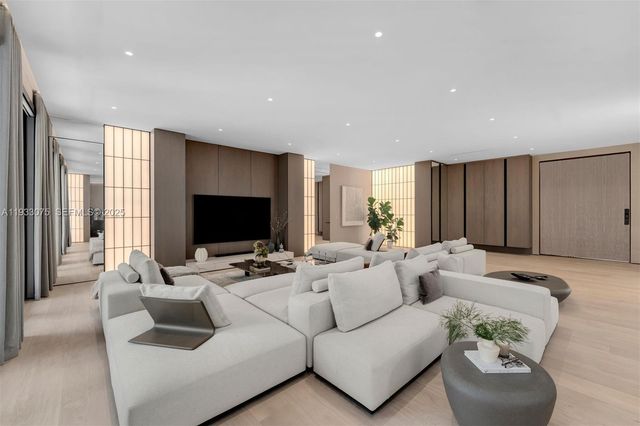 661 Melaleuca Ln, Miami, FL 33137