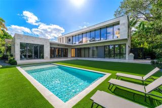 661 Melaleuca Ln, Miami, FL 33137