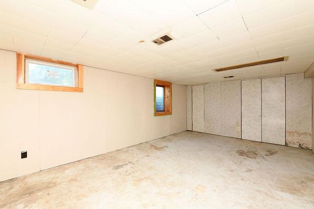901 5th Street S, Moorhead, MN 56560