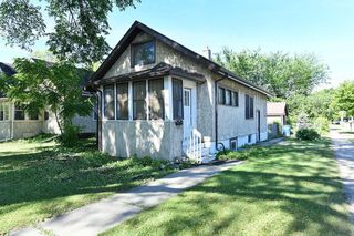 901 5th Street S, Moorhead, MN 56560