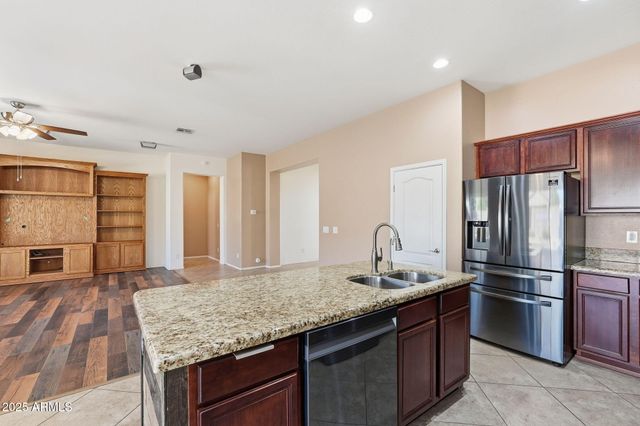 146 W BLUE LAGOON Drive, Casa Grande, AZ 85122