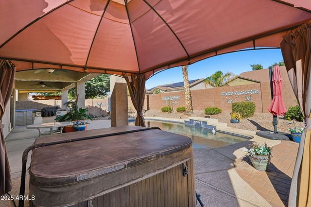 146 W BLUE LAGOON Drive, Casa Grande, AZ 85122