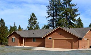 2410 Robertson Bridge Road, Grants Pass, OR 97526