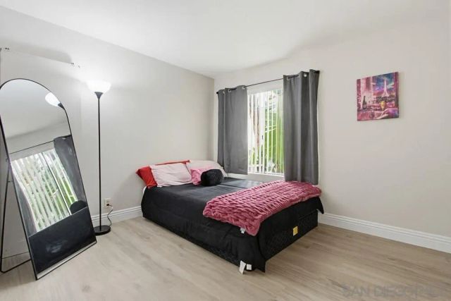 9418 Twin Trails Dr 102, San Diego, CA 92129