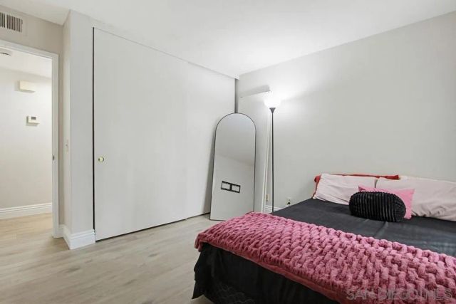 9418 Twin Trails Dr 102, San Diego, CA 92129