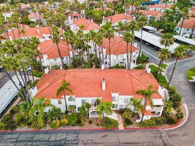 9418 Twin Trails Dr 102, San Diego, CA 92129