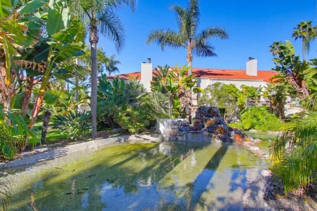 9418 Twin Trails Dr 102, San Diego, CA 92129