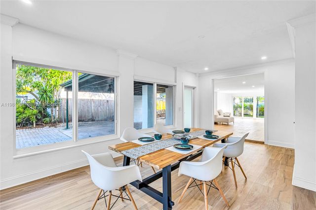 1960 NE 182nd St, North Miami Beach, FL 33162