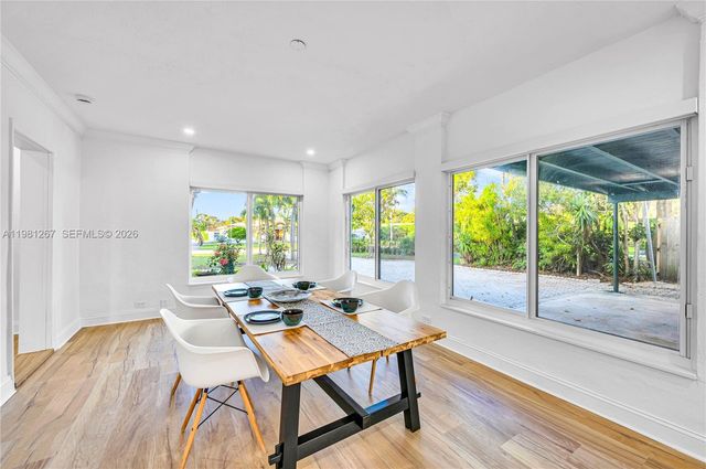 1960 NE 182nd St, North Miami Beach, FL 33162