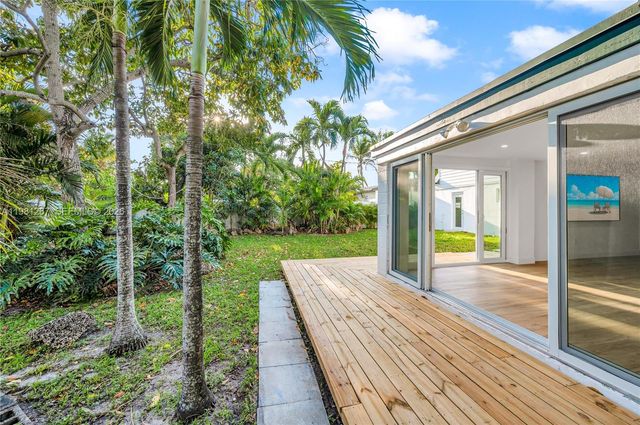 1960 NE 182nd St, North Miami Beach, FL 33162