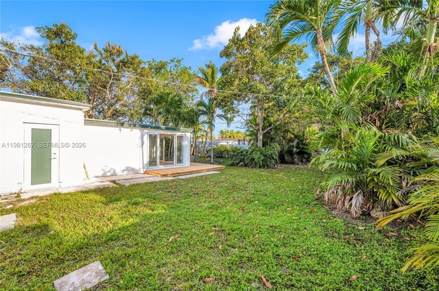 1960 NE 182nd St, North Miami Beach, FL 33162