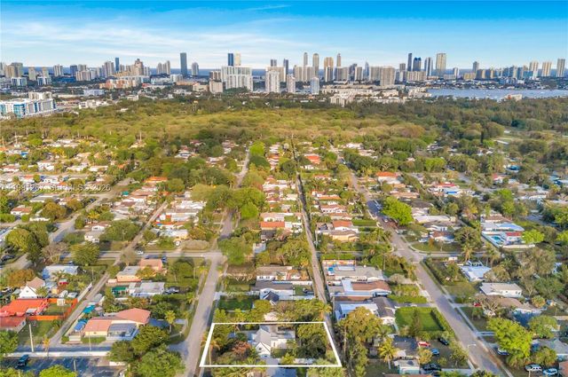 1960 NE 182nd St, North Miami Beach, FL 33162