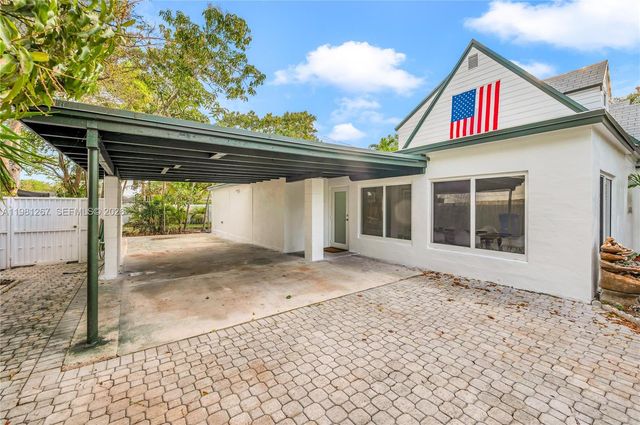 1960 NE 182nd St, North Miami Beach, FL 33162