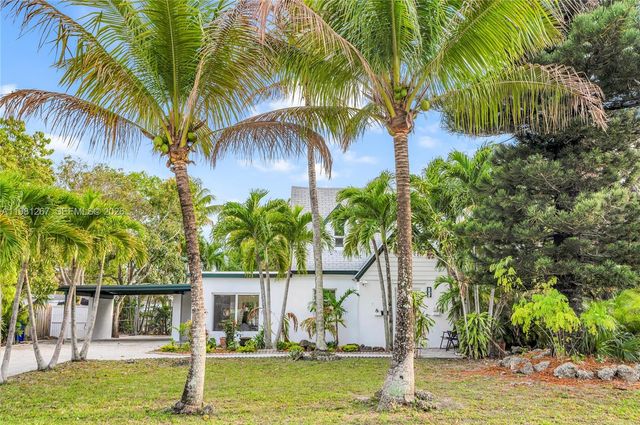 1960 NE 182nd St, North Miami Beach, FL 33162