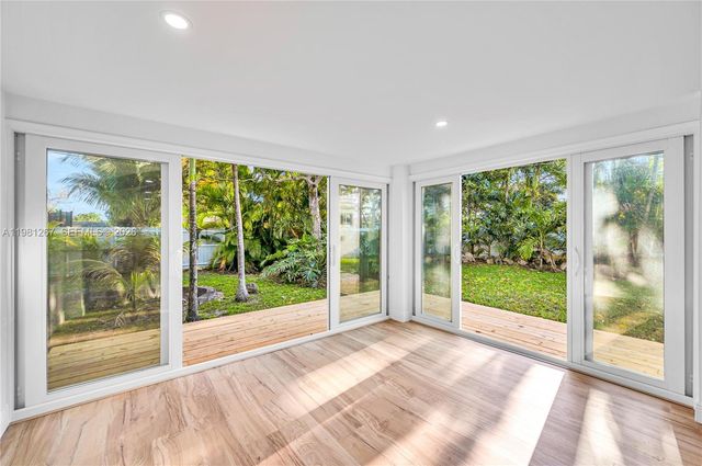 1960 NE 182nd St, North Miami Beach, FL 33162