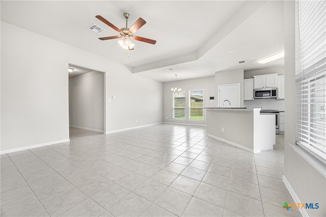 1041 Lakeway Crossing Drive, Temple, TX 76502