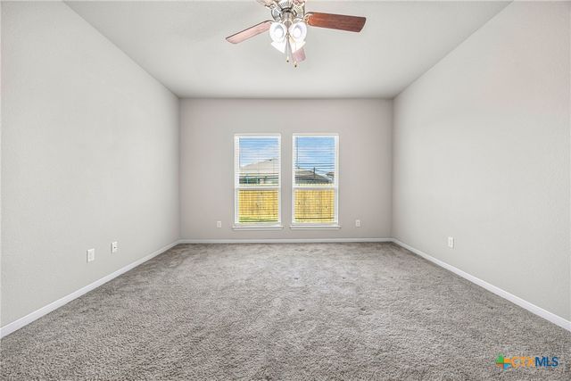 1041 Lakeway Crossing Drive, Temple, TX 76502