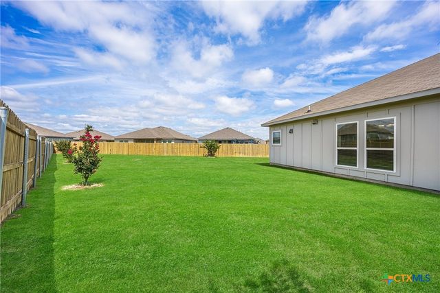 1041 Lakeway Crossing Drive, Temple, TX 76502