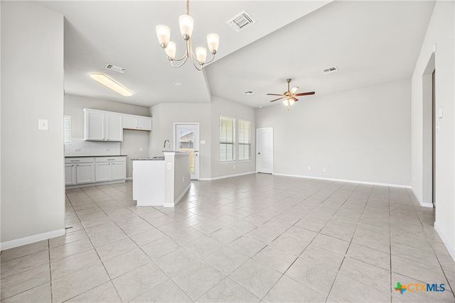 1041 Lakeway Crossing Drive, Temple, TX 76502