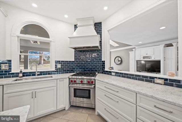 716 REGENCY HILL DR, Hockessin, DE 19707