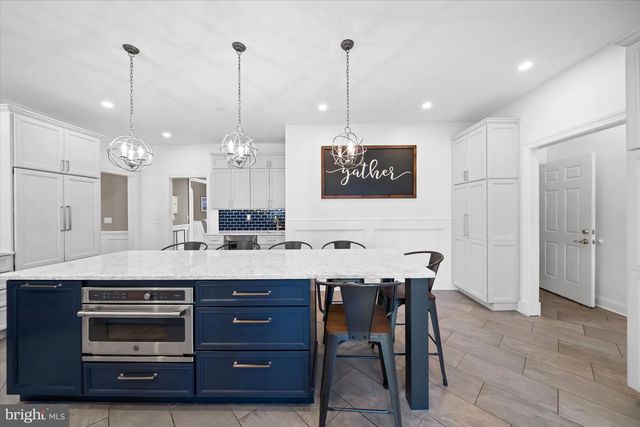 716 REGENCY HILL DR, Hockessin, DE 19707