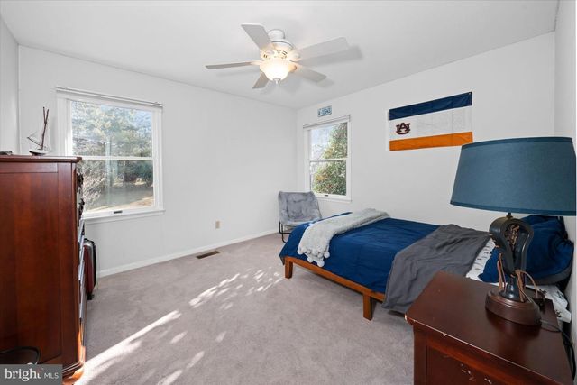 716 REGENCY HILL DR, Hockessin, DE 19707