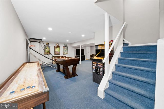 716 REGENCY HILL DR, Hockessin, DE 19707