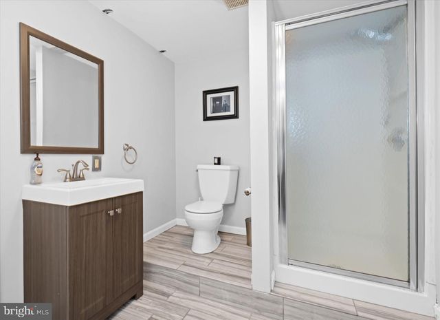 716 REGENCY HILL DR, Hockessin, DE 19707