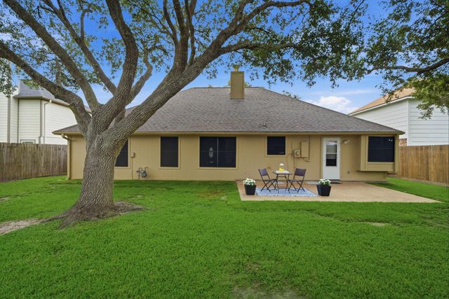 4805 Slade Ben Lane, Alvin, TX 77511