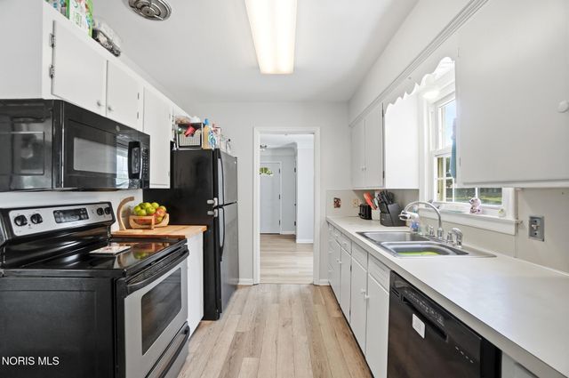 3506 Beverly Drive, Toledo, OH 43614