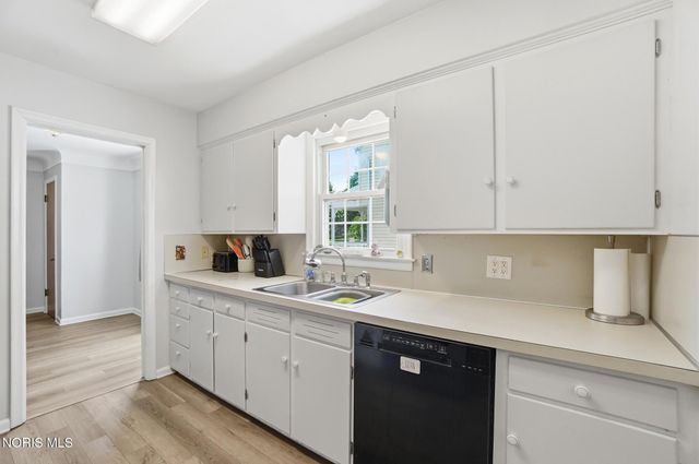 3506 Beverly Drive, Toledo, OH 43614