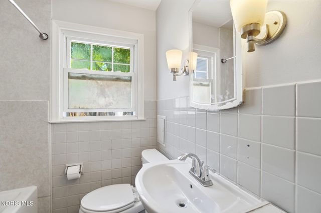 3506 Beverly Drive, Toledo, OH 43614