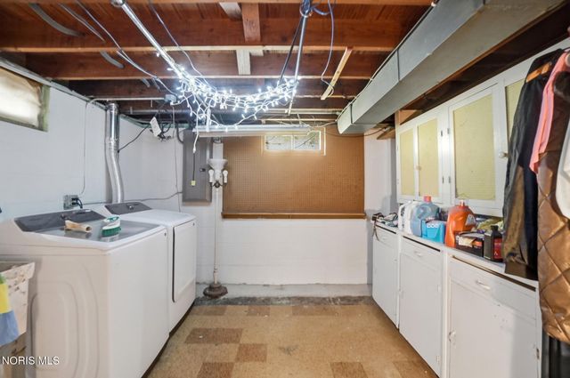 3506 Beverly Drive, Toledo, OH 43614